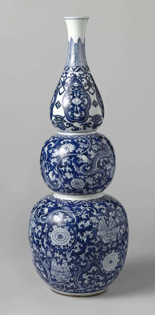 Kangxi Triple-gourd porcelain vase