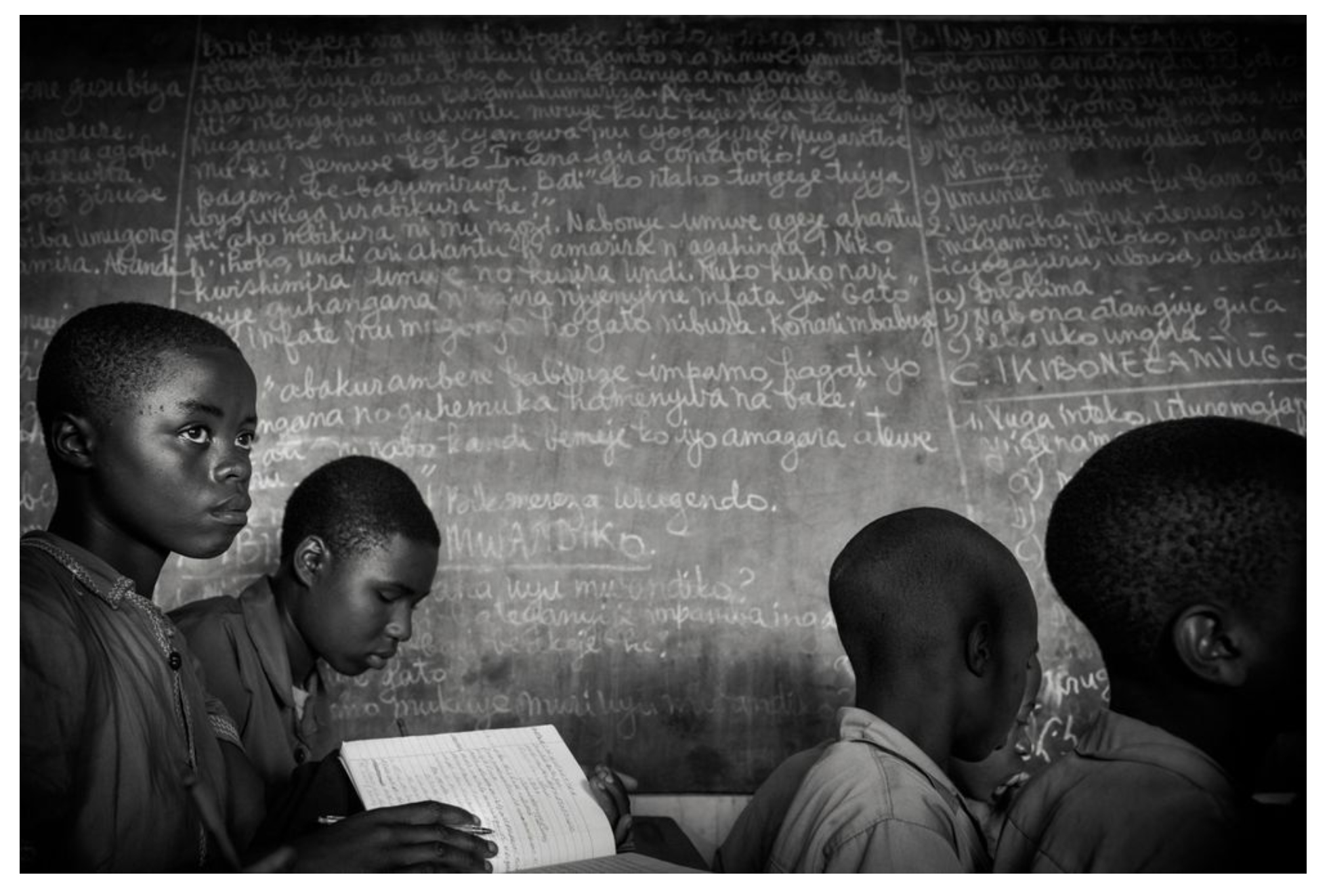 This photo is part of the series Ubuntu – I am because you are by Brazilian photographer André François. Volcanoes National Park, famous for mountain trekking and gorilla viewing, is developing a project that benefits the surrounding communities. They invest the money from ticket sales in schools and initiatives related to agriculture and access to water. Kinigi, Rwanda. This photo is part of the series Ubuntu - I am because you are by Brazilian photographer André François. Volcanoes National Park, famous for mountain trekking and gorilla viewing, is developing a project that benefits the surrounding communities. They invest the money from ticket sales in schools and initiatives related to agriculture and access to water. Kinigi, Rwanda.