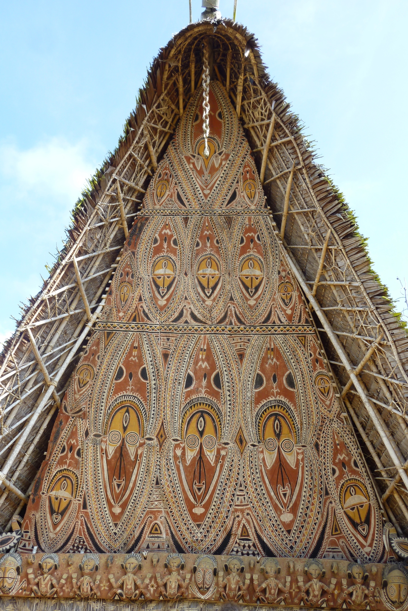 Haus Tambaran in Apangai