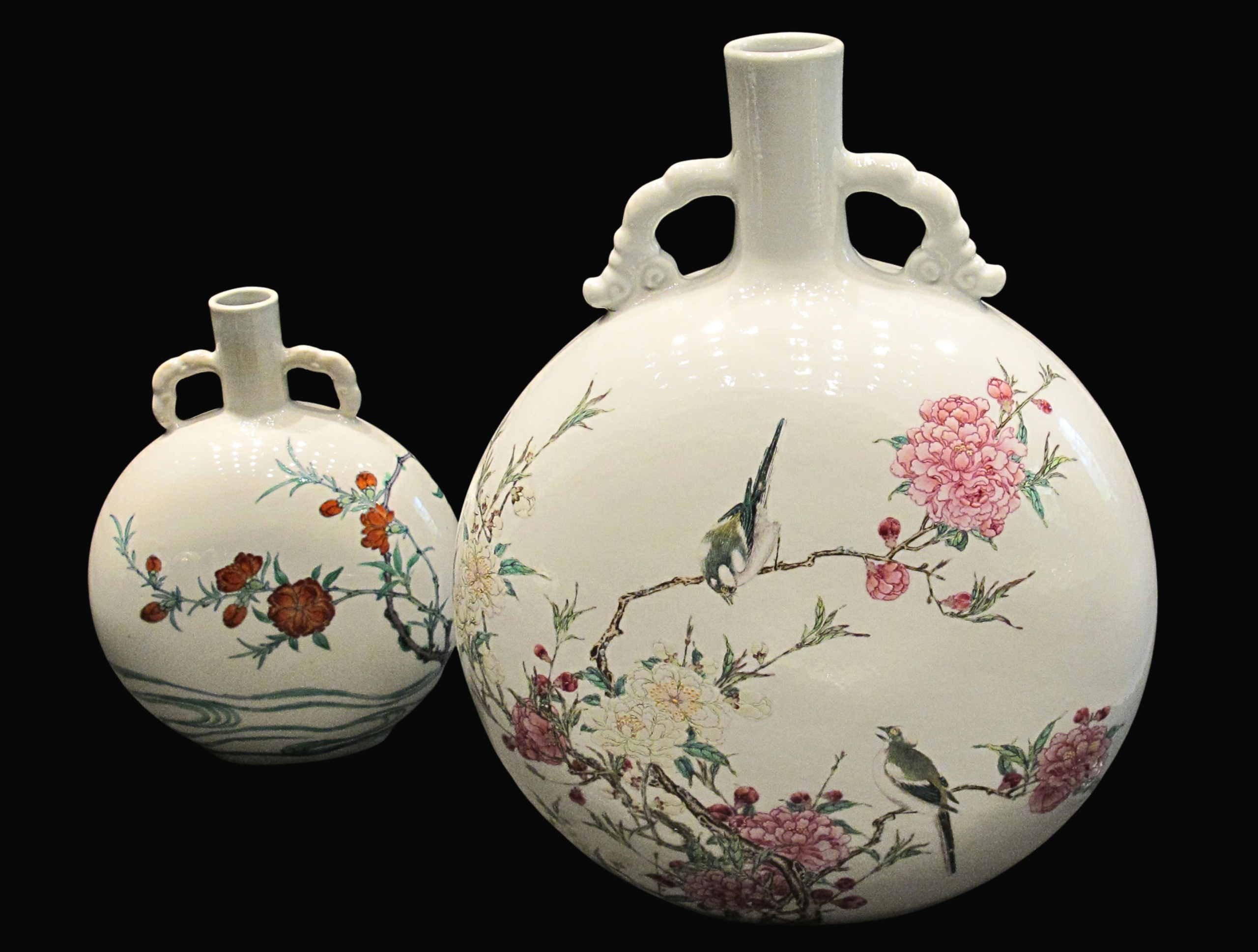 Doucai and Fencai Moon Flasks Doucai and Fencai Moon Flasks